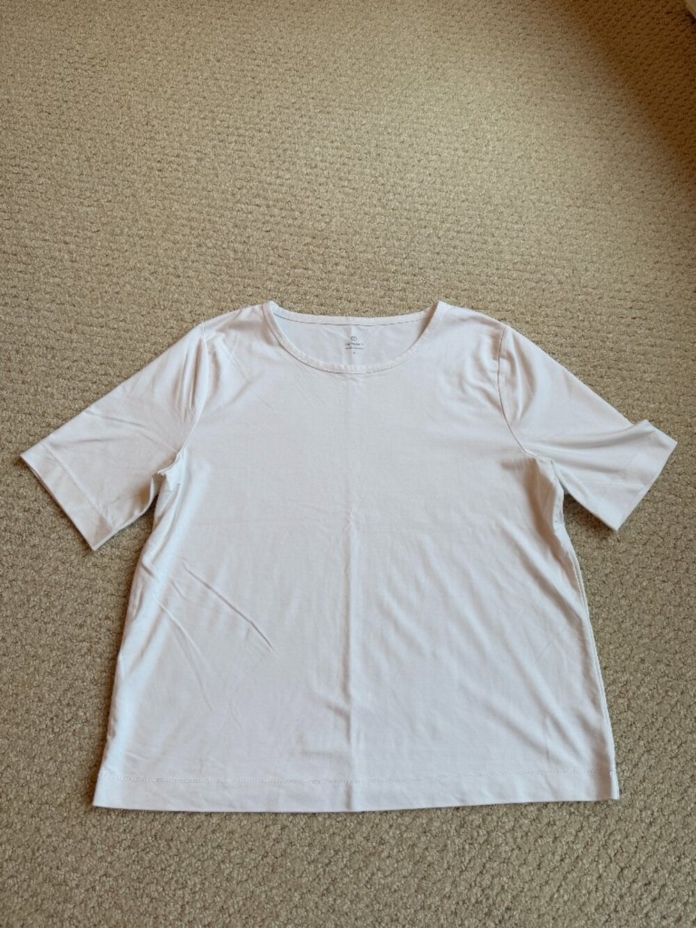 T by Talbots Athletic Short Sleeve Tee -- Large